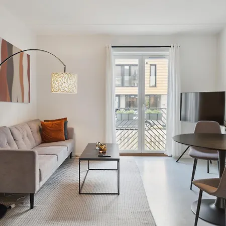 Moderne Og Minimalistisk Lejlighed I Nv